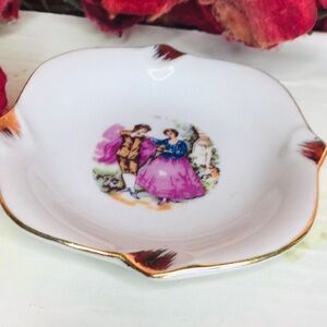 Vintage MCM Porcelain Colonial
Courting Couple Ashtray